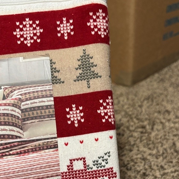 Cuddl Duds Festive Holiday Red Truck Heavyweight Twin Flannel Sheets Winter NWT - Picture 11 of 13
